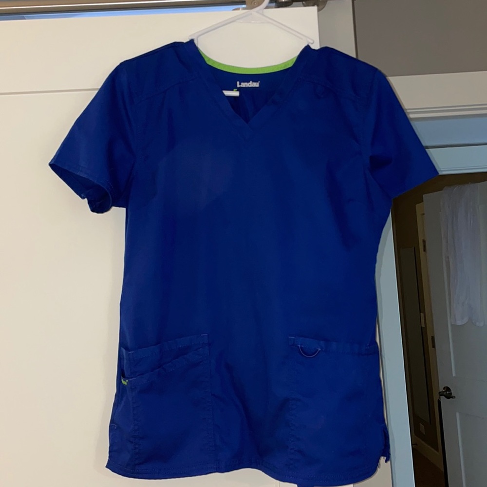 Landau Women’s Scrubbs Top and Pants